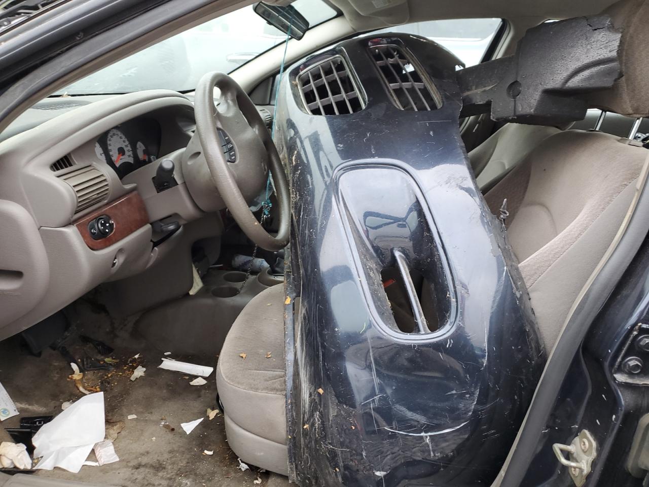 DODGE STRATUS 2002 — 8