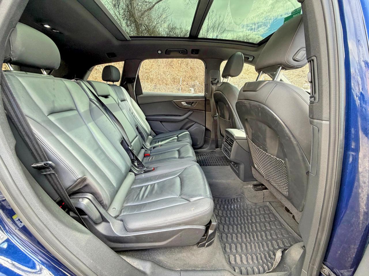 AUDI Q7 2021 — 7