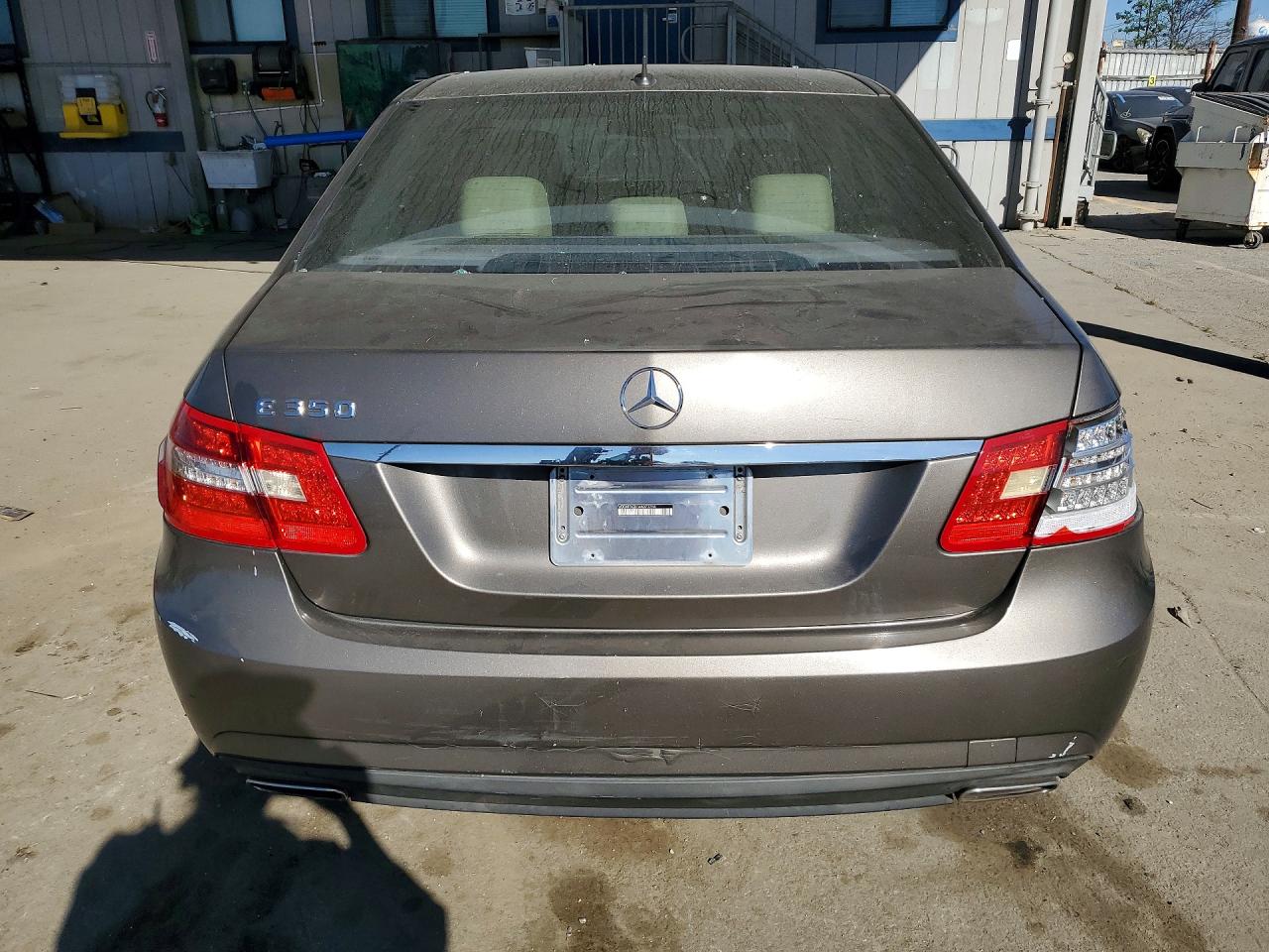MERCEDES-BENZ E 2010 — 7