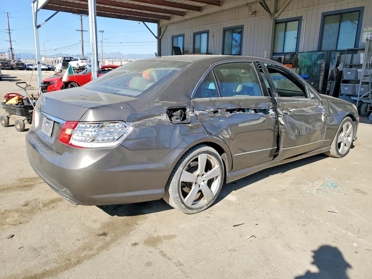 MERCEDES-BENZ E 2010 — 4