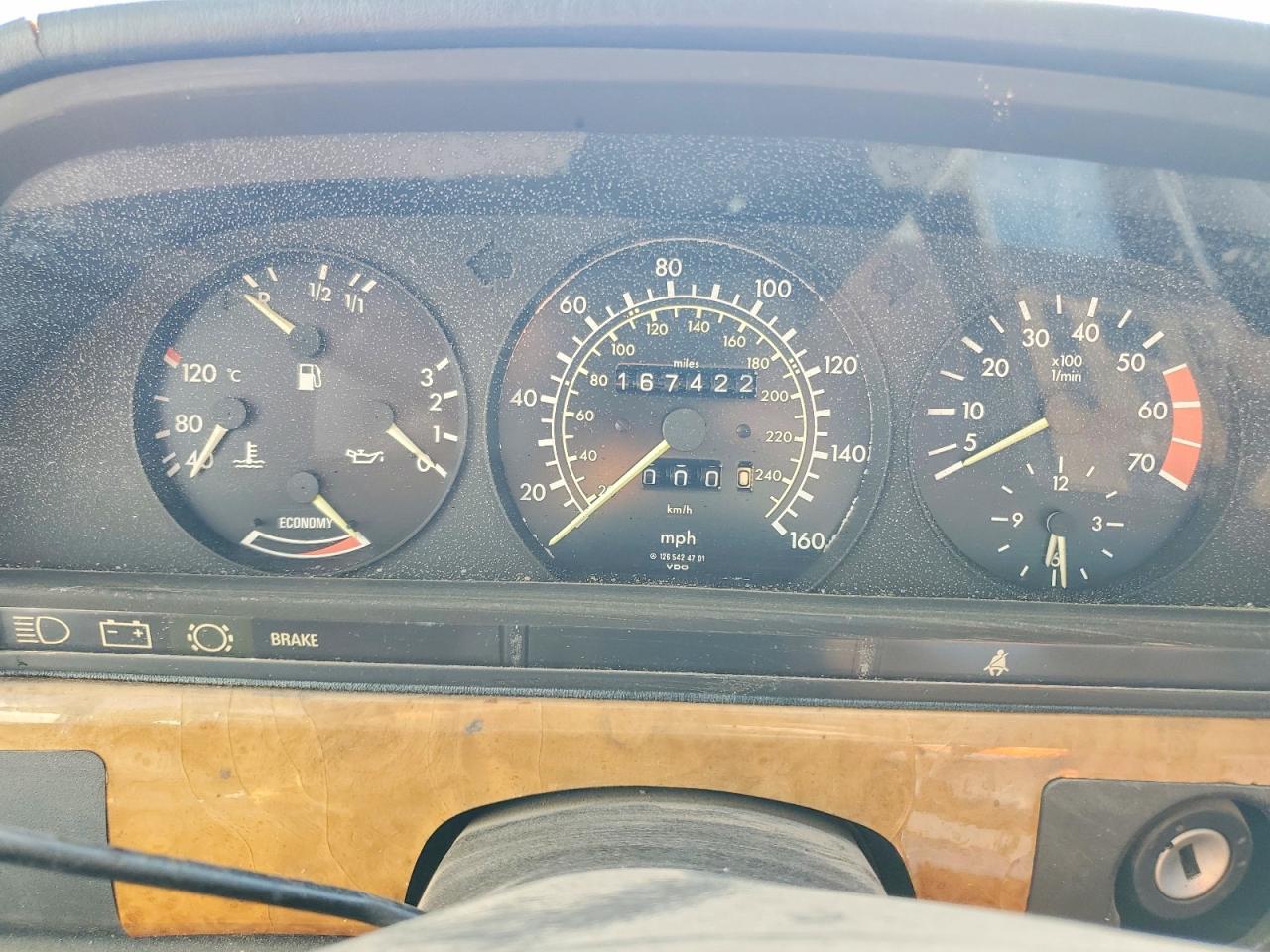MERCEDES BENZ 380 1983 — 10
