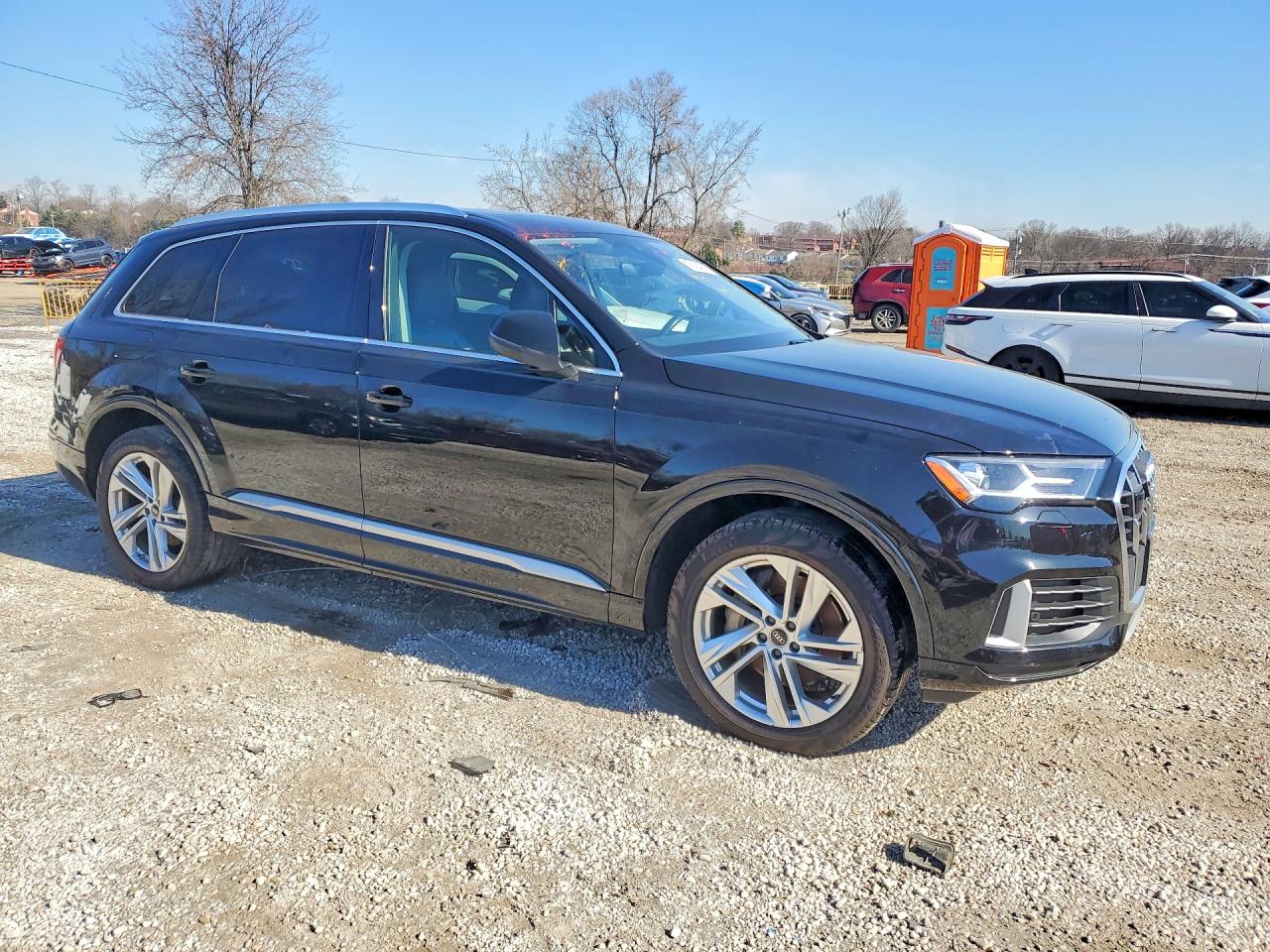 AUDI Q7 2023 — 5