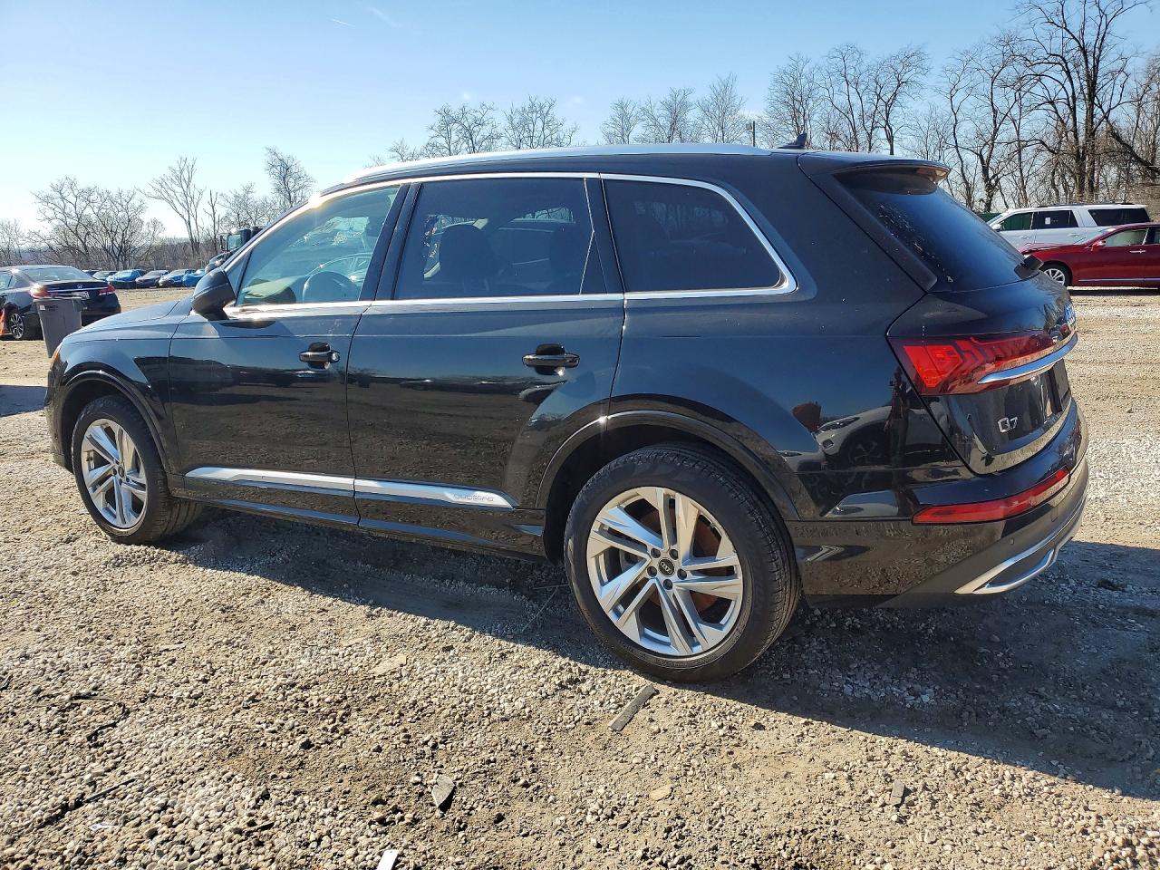 AUDI Q7 2023 — 3