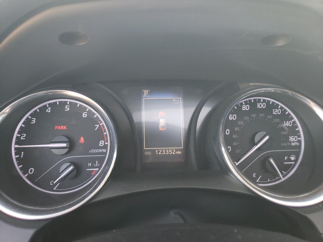 TOYOTA CAMRY 2019 — 10