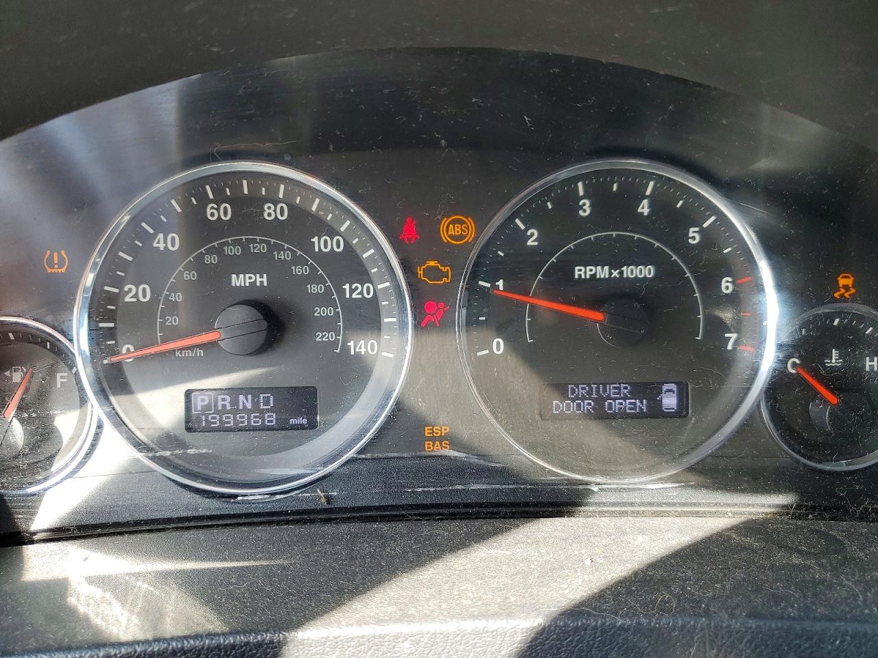 JEEP GRAND CHEROKEE 2010 — 10