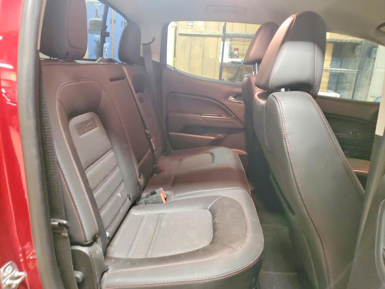 GMC CANYON 2018 — 11