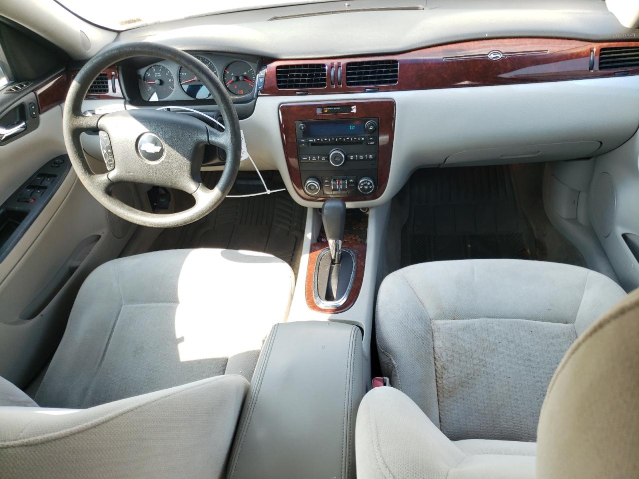 CHEVROLET IMPALA 2010 — 9