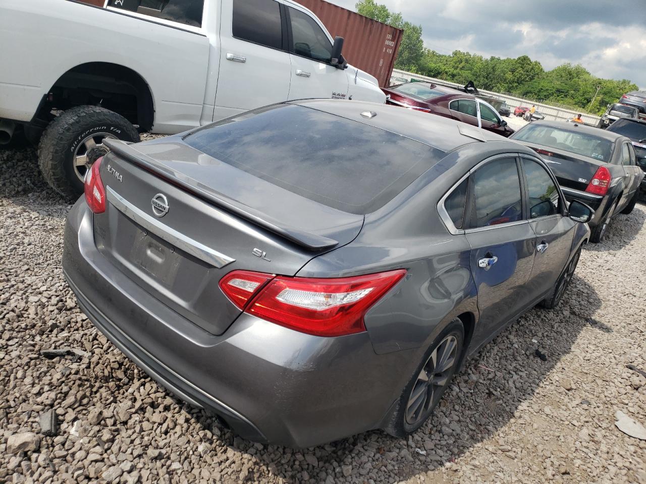 Nissan Altima 2017 — 4