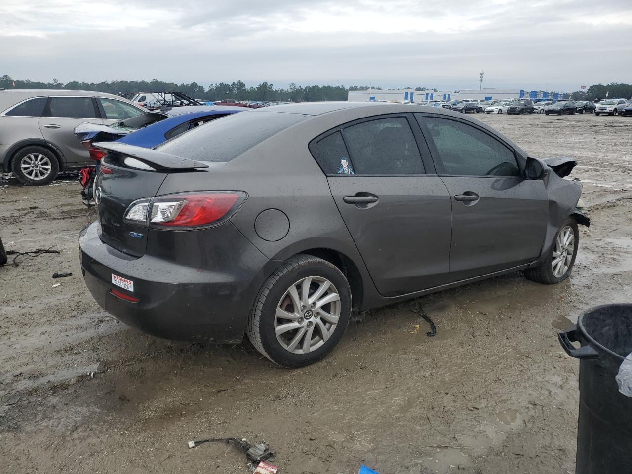 MAZDA 3 2013 — 4