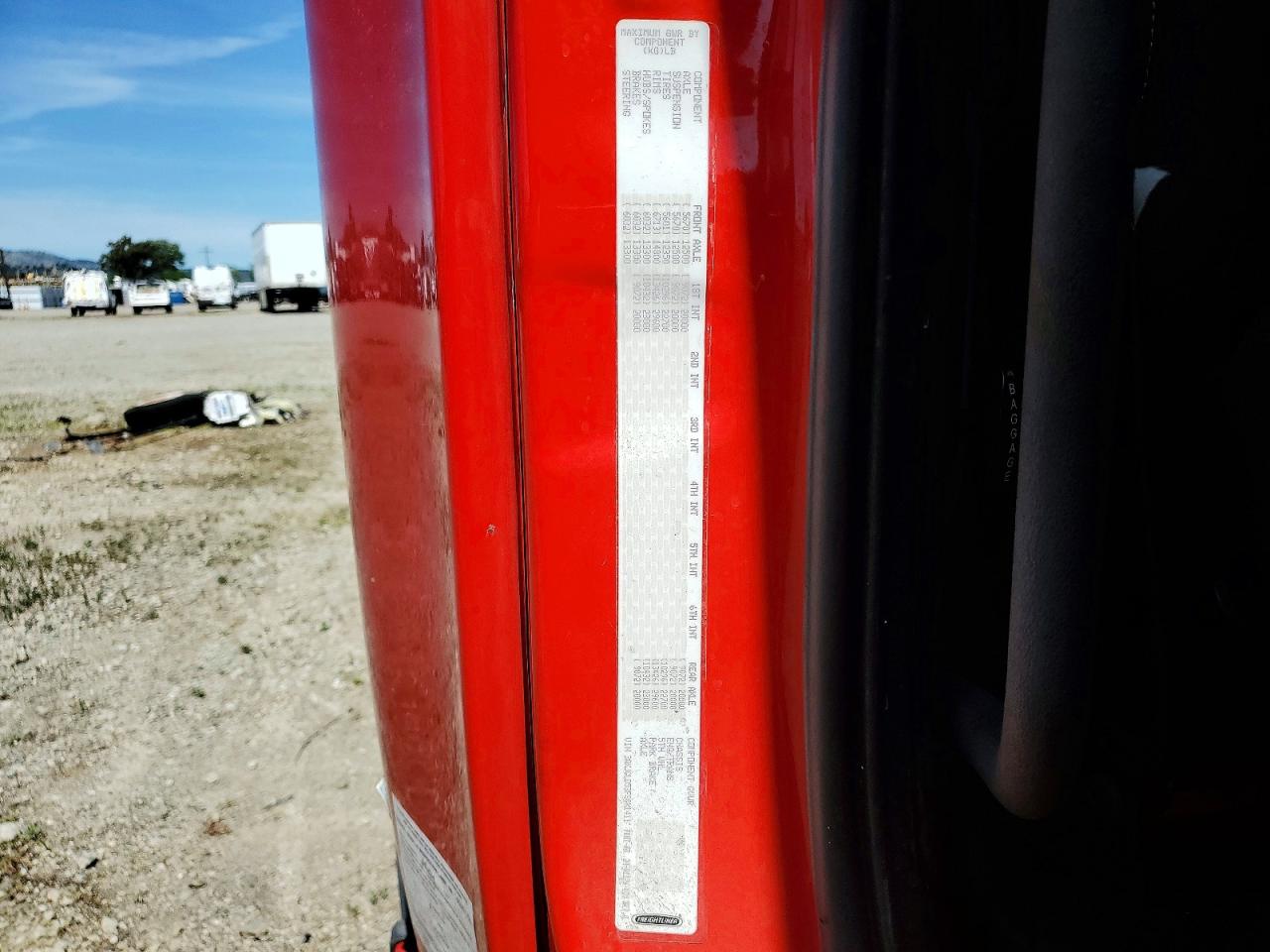 FREIGHTLINER CASCADIA 125 2015 — 11