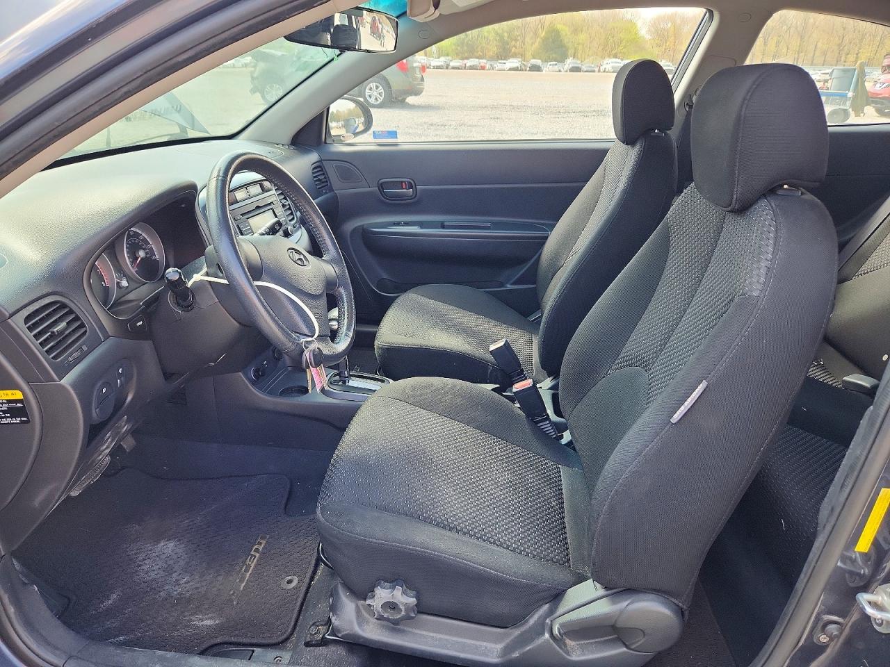 HYUNDAI ACCENT 2009 — 8