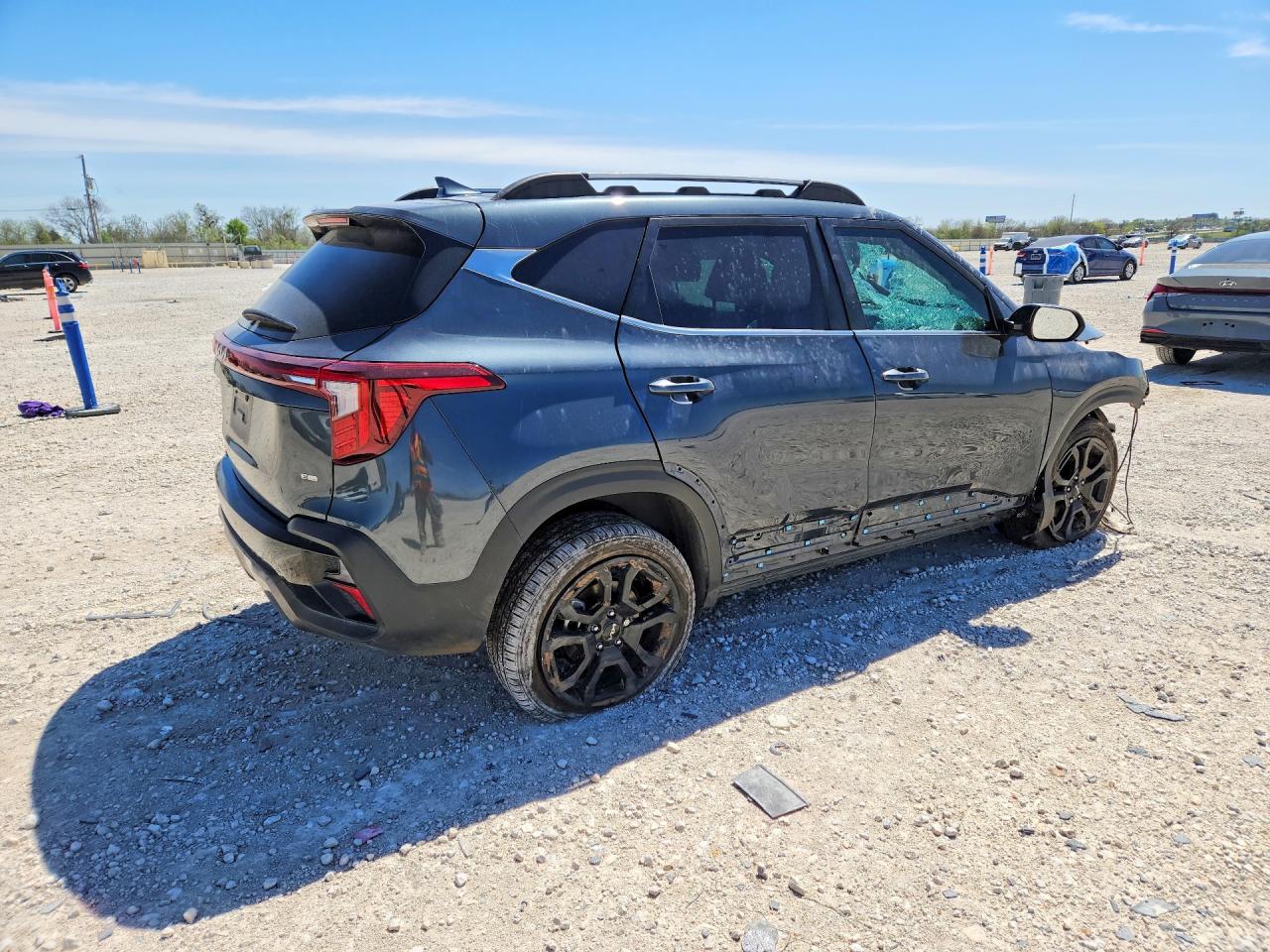 KIA SELTOS 2024 — 4