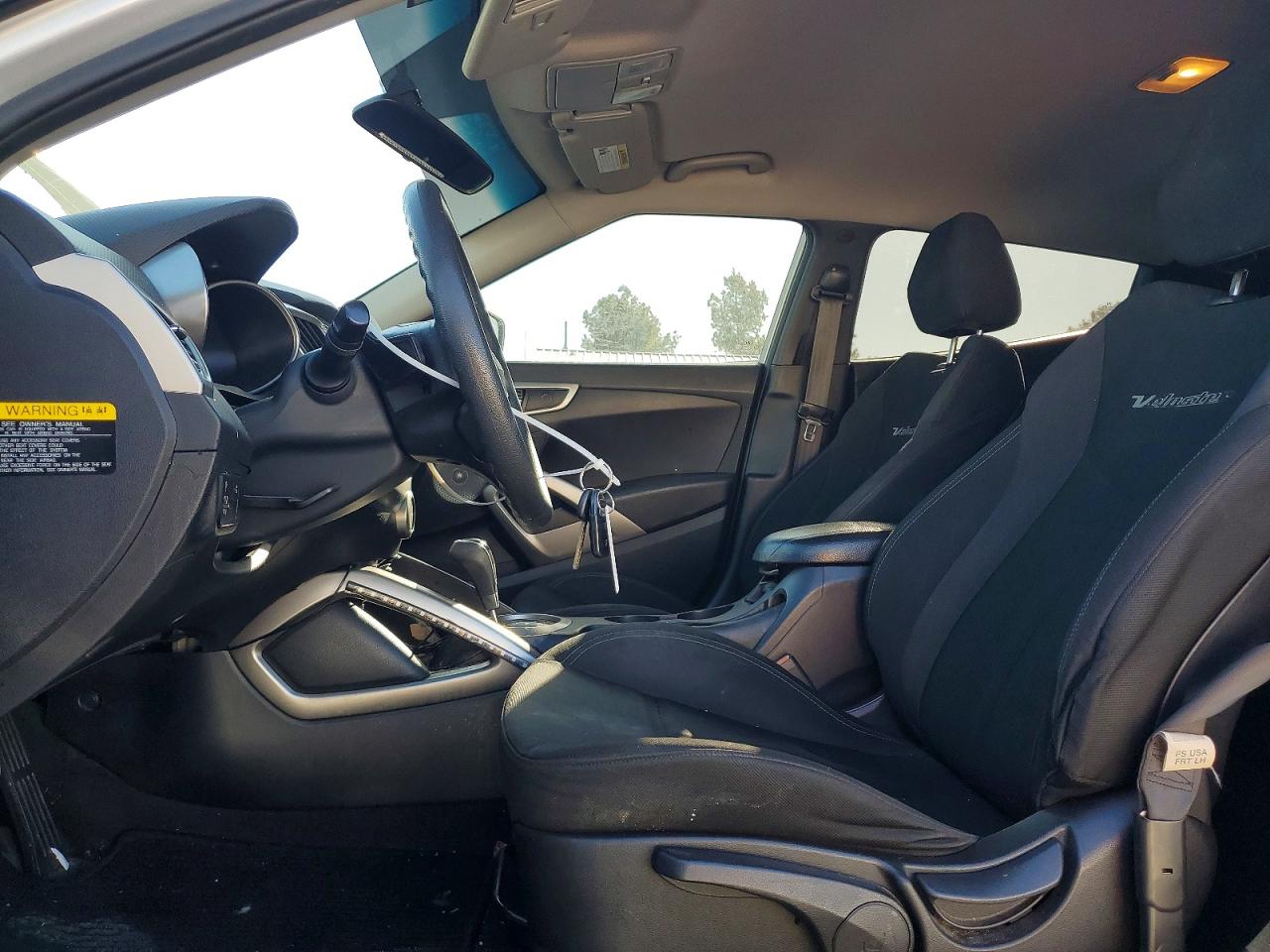 HYUNDAI VELOSTER 2015 — 8