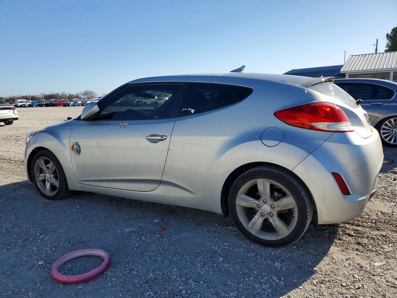 HYUNDAI VELOSTER 2015 — 3