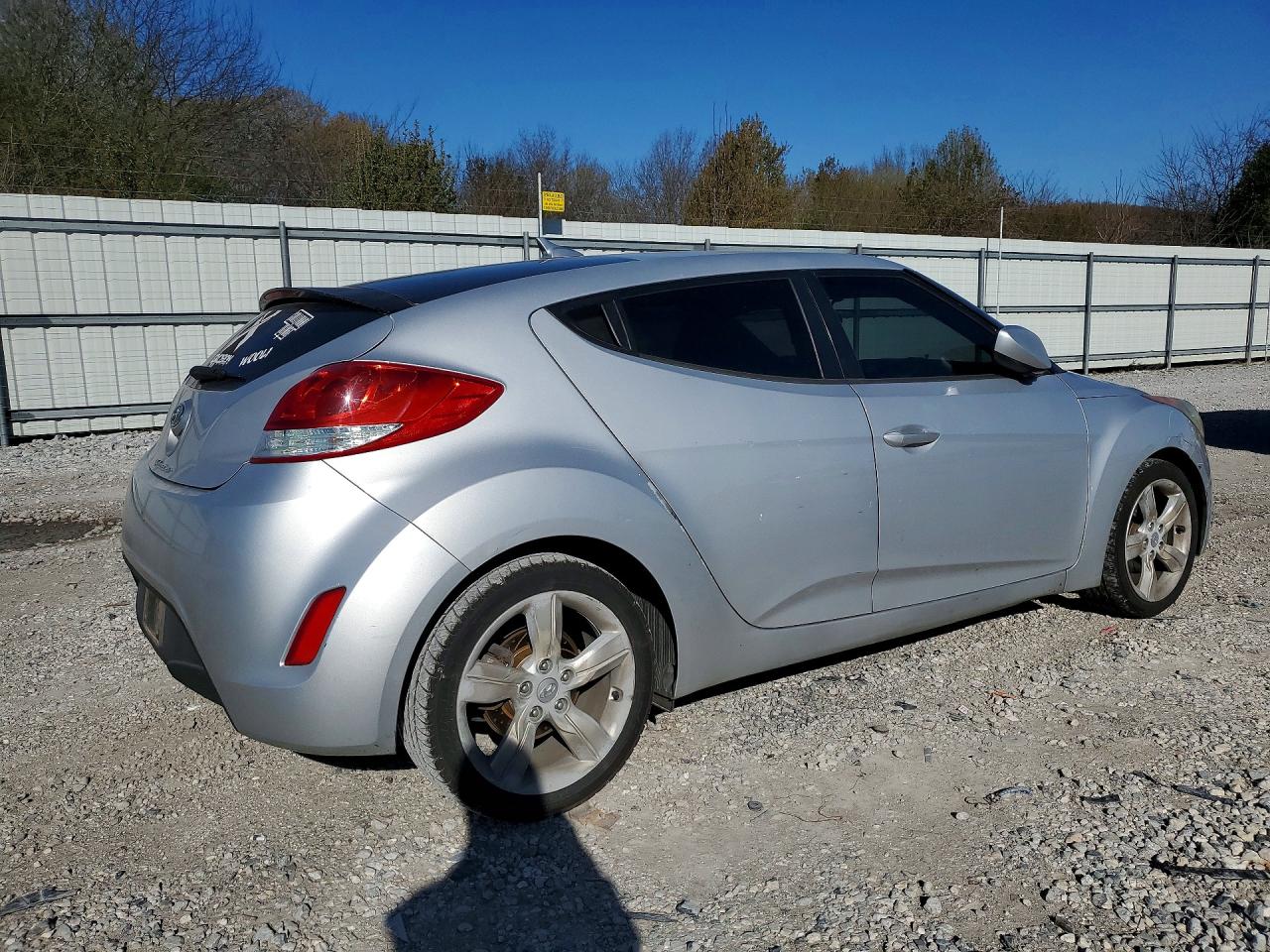HYUNDAI VELOSTER 2015 — 4