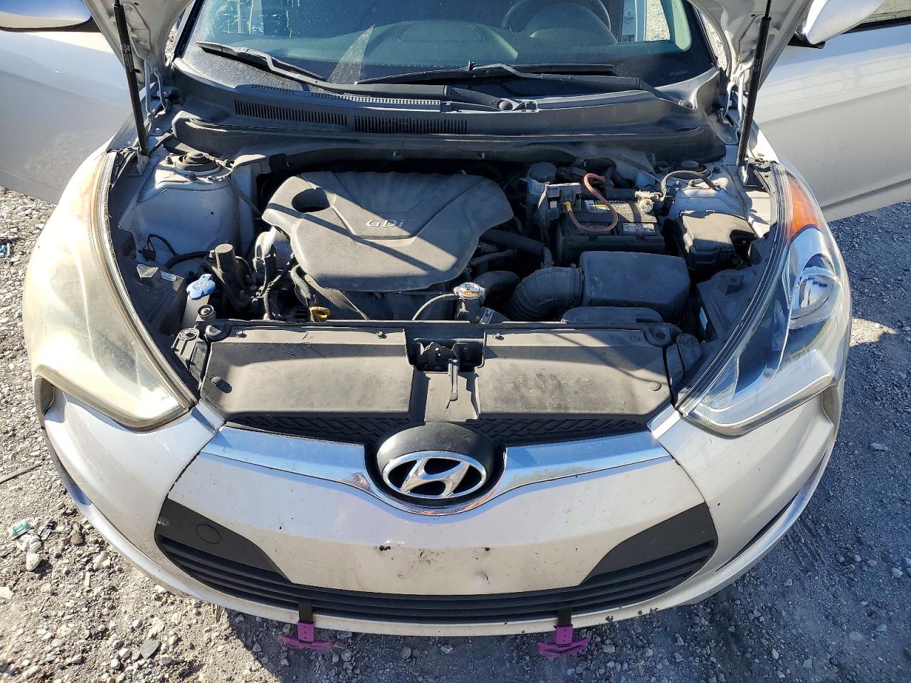 HYUNDAI VELOSTER 2015 — 12