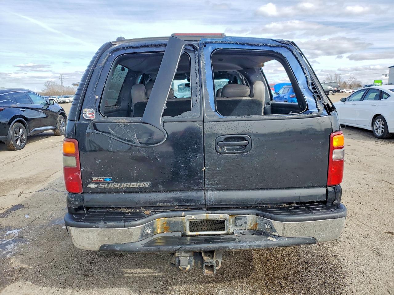 CHEVROLET SUBURBAN 2001 — 7