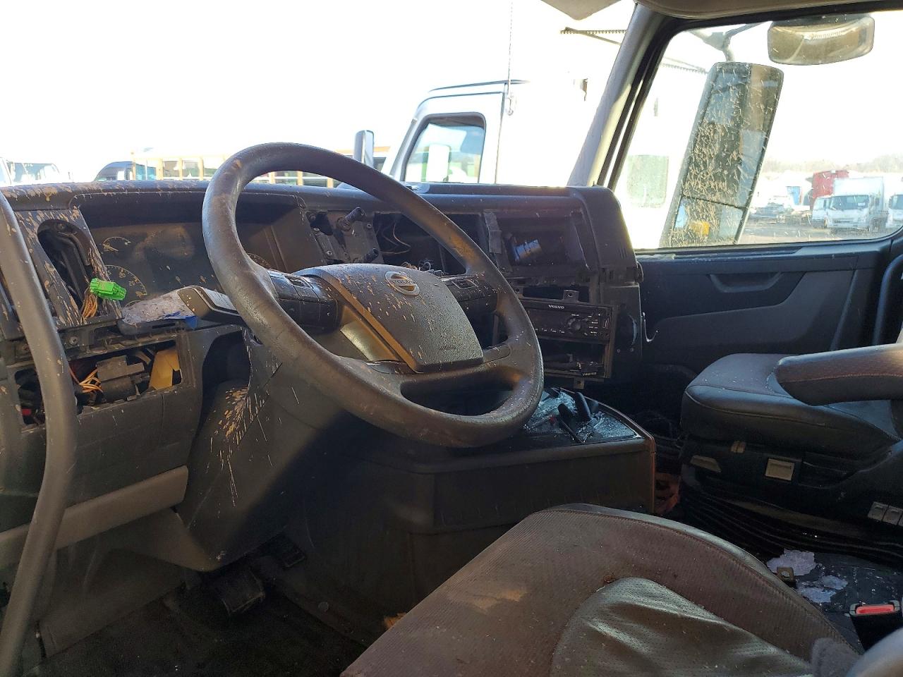 VOLVO VNL 2019 — 6