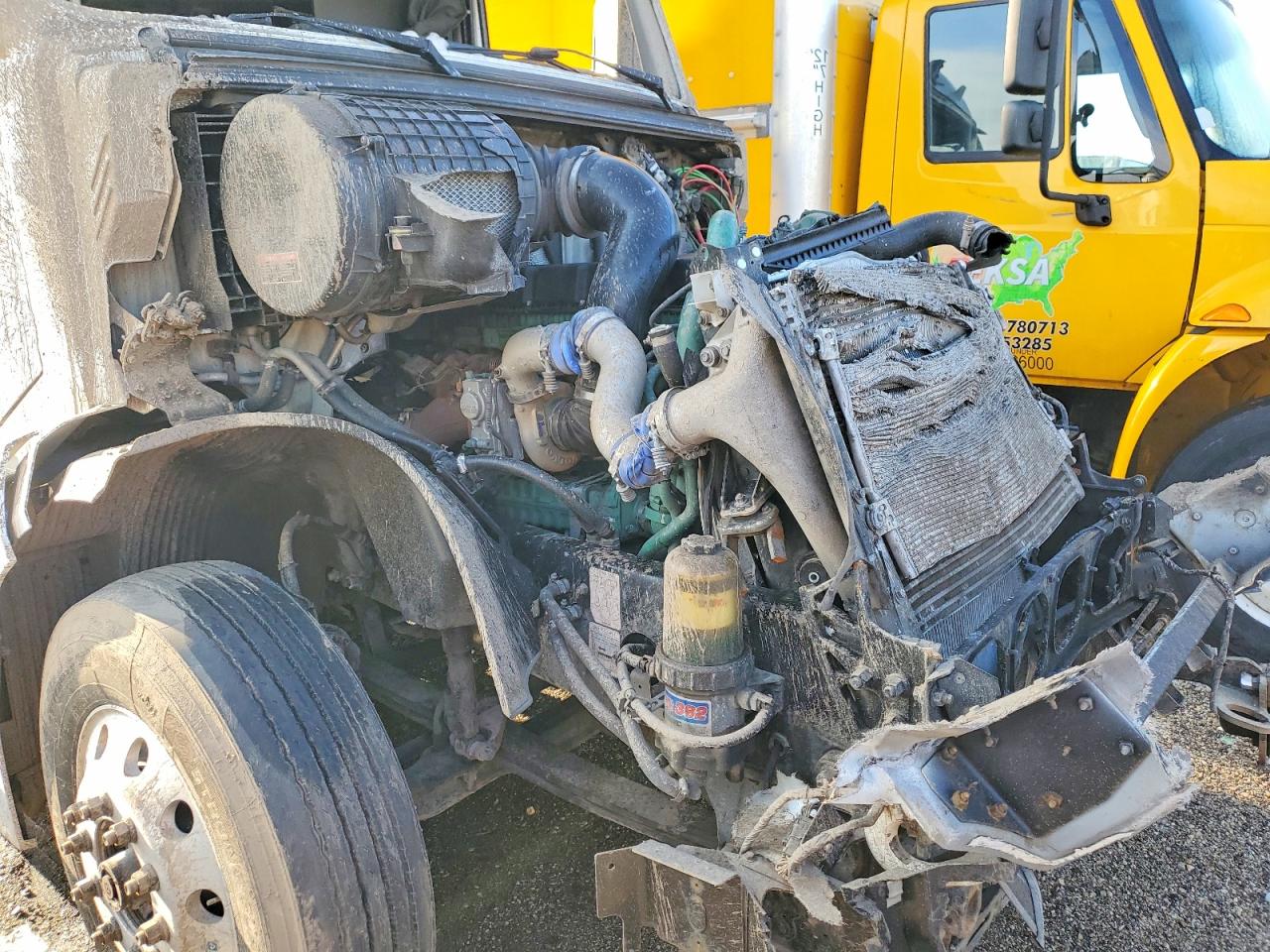 VOLVO VNL 2019 — 10