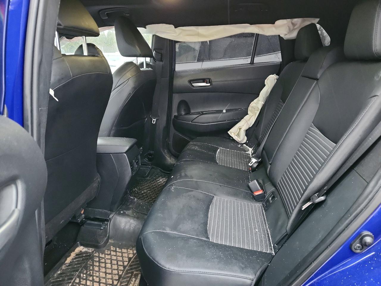 TOYOTA COROLLA CROSS 2025 — 12