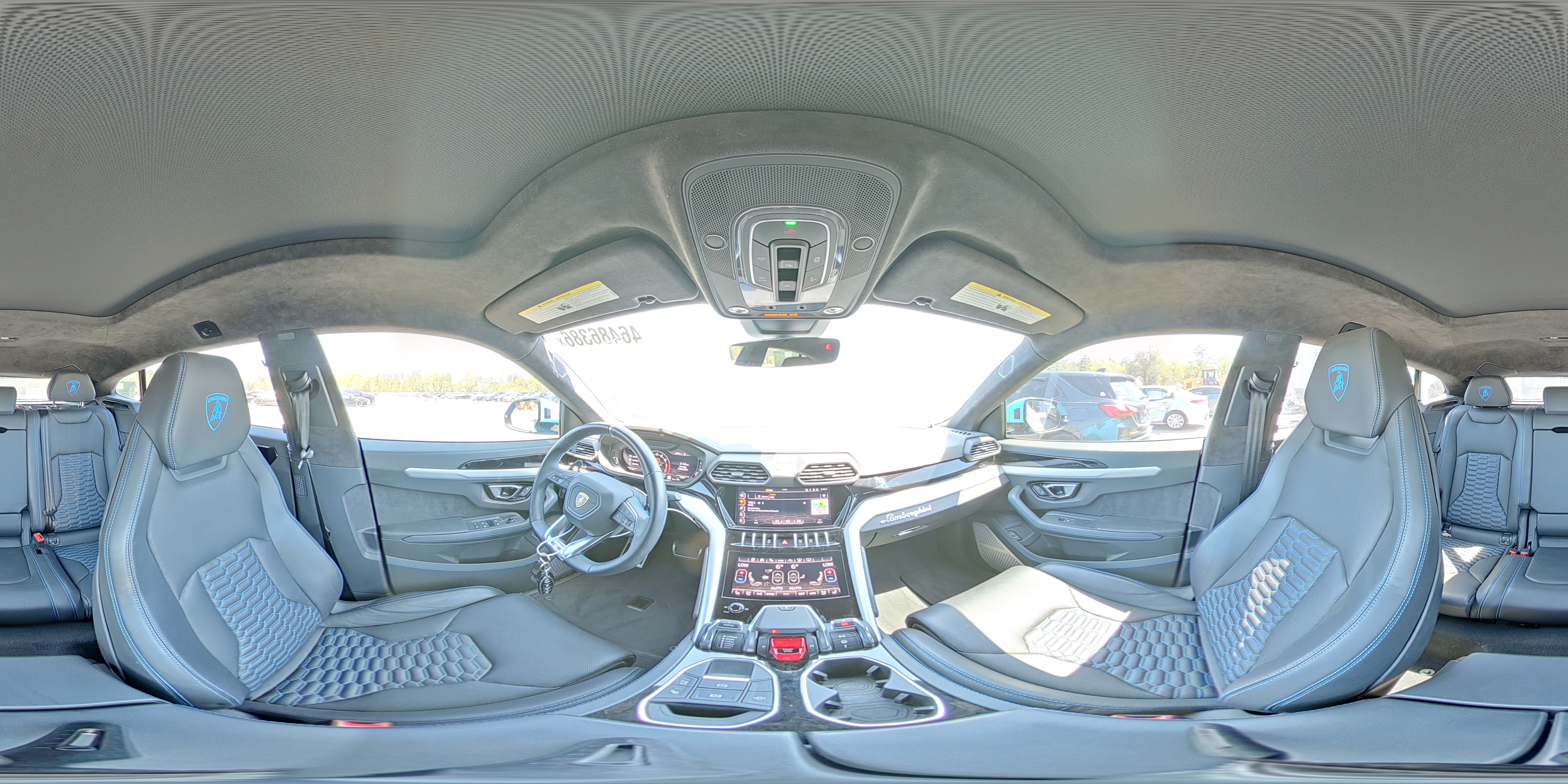 LAMBORGHINI URUS 2022 — 15