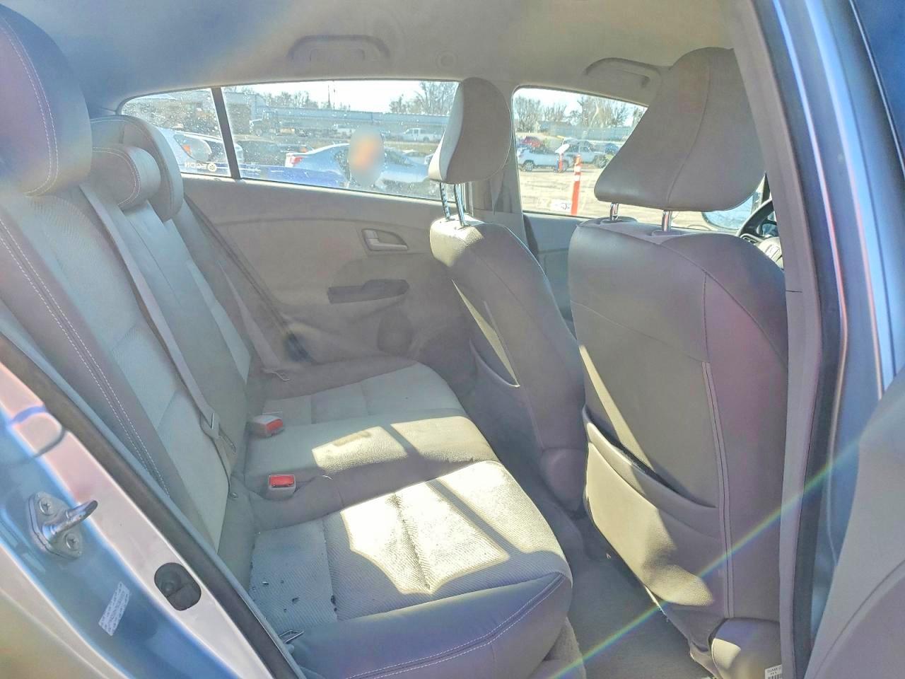 HONDA INSIGHT 2012 — 11