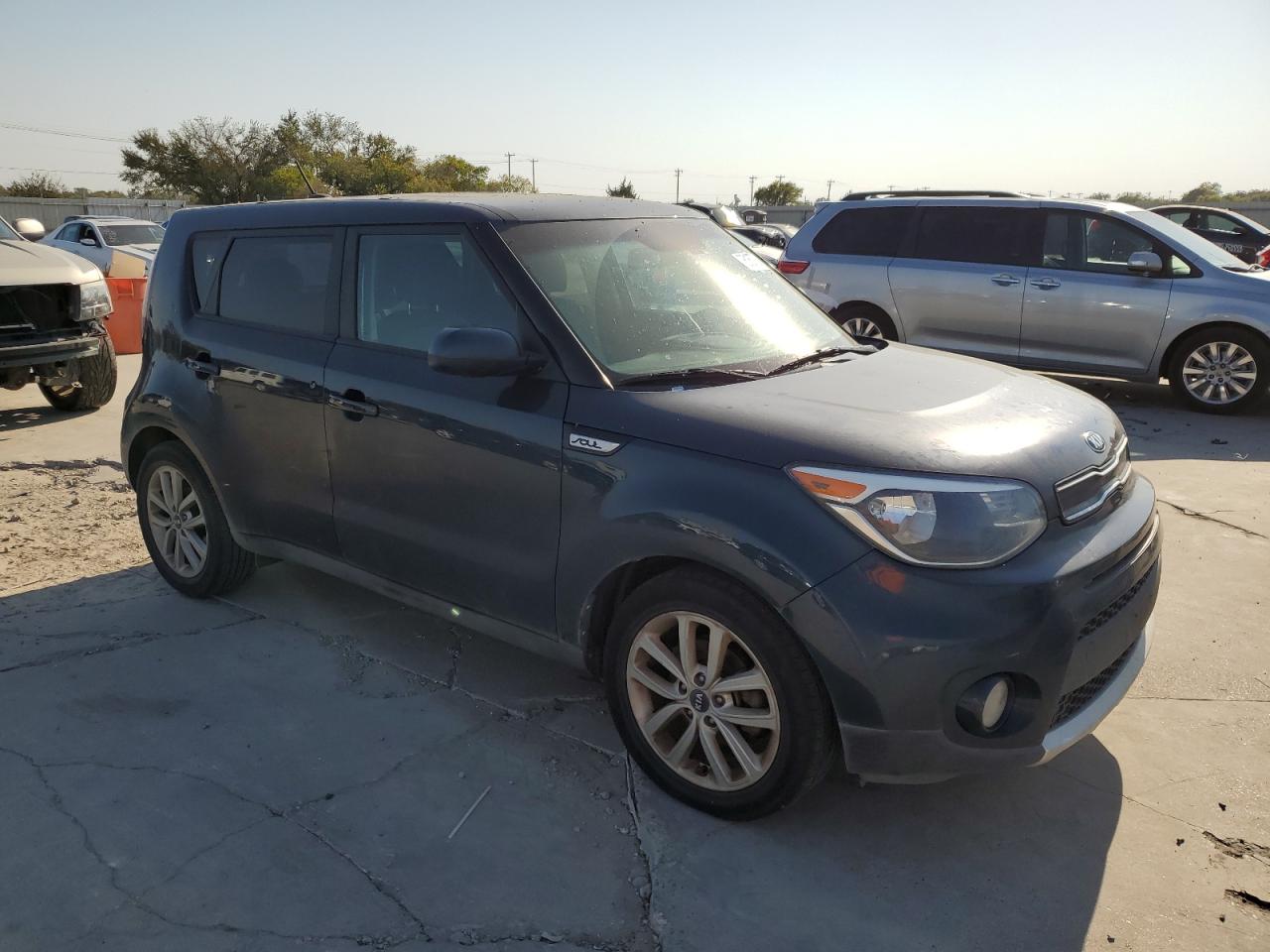 2018 KIA SOUL +