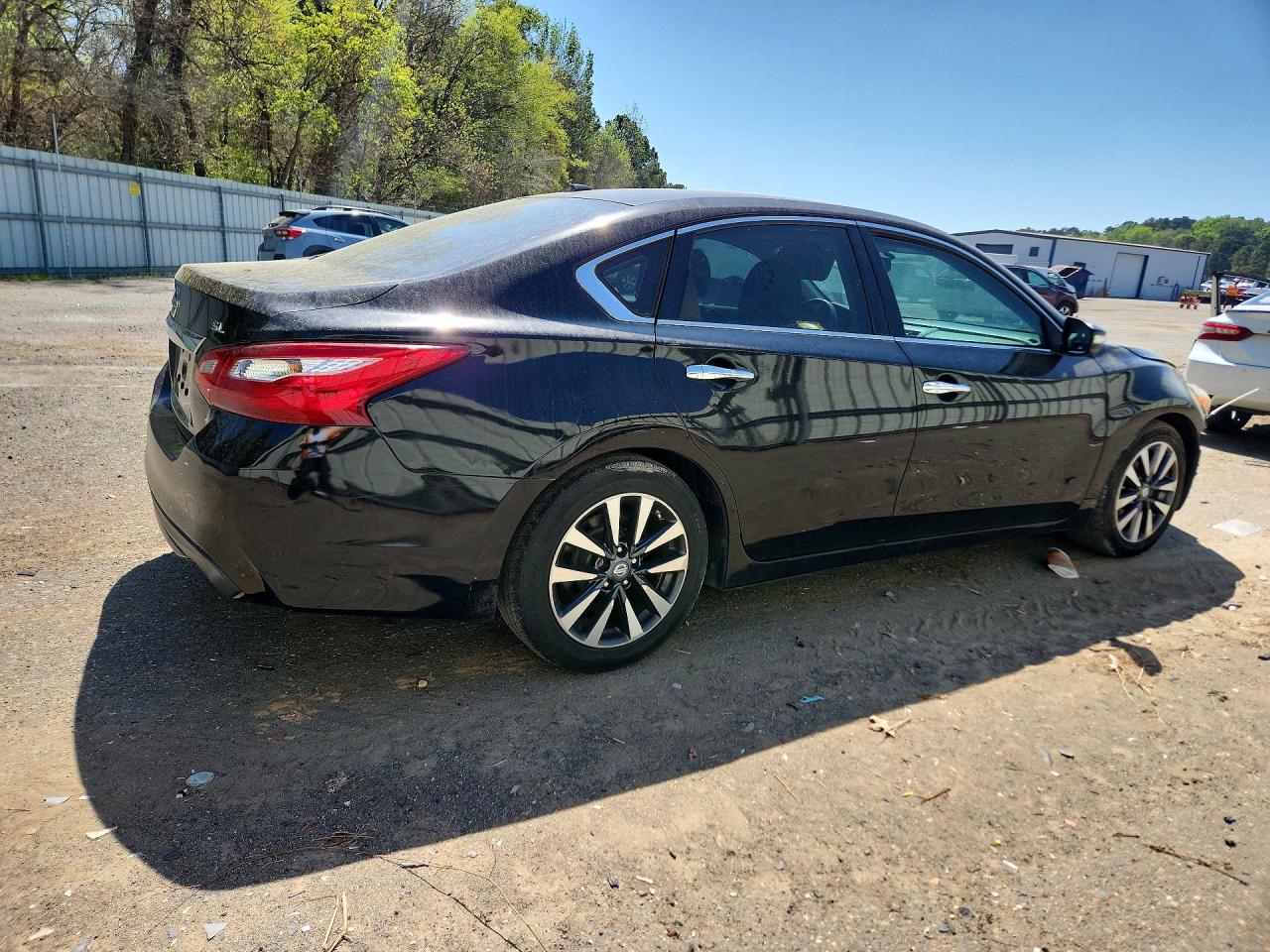 NISSAN ALTIMA 2017 — 4
