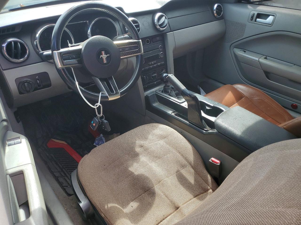 FORD MUSTANG 2008 — 9