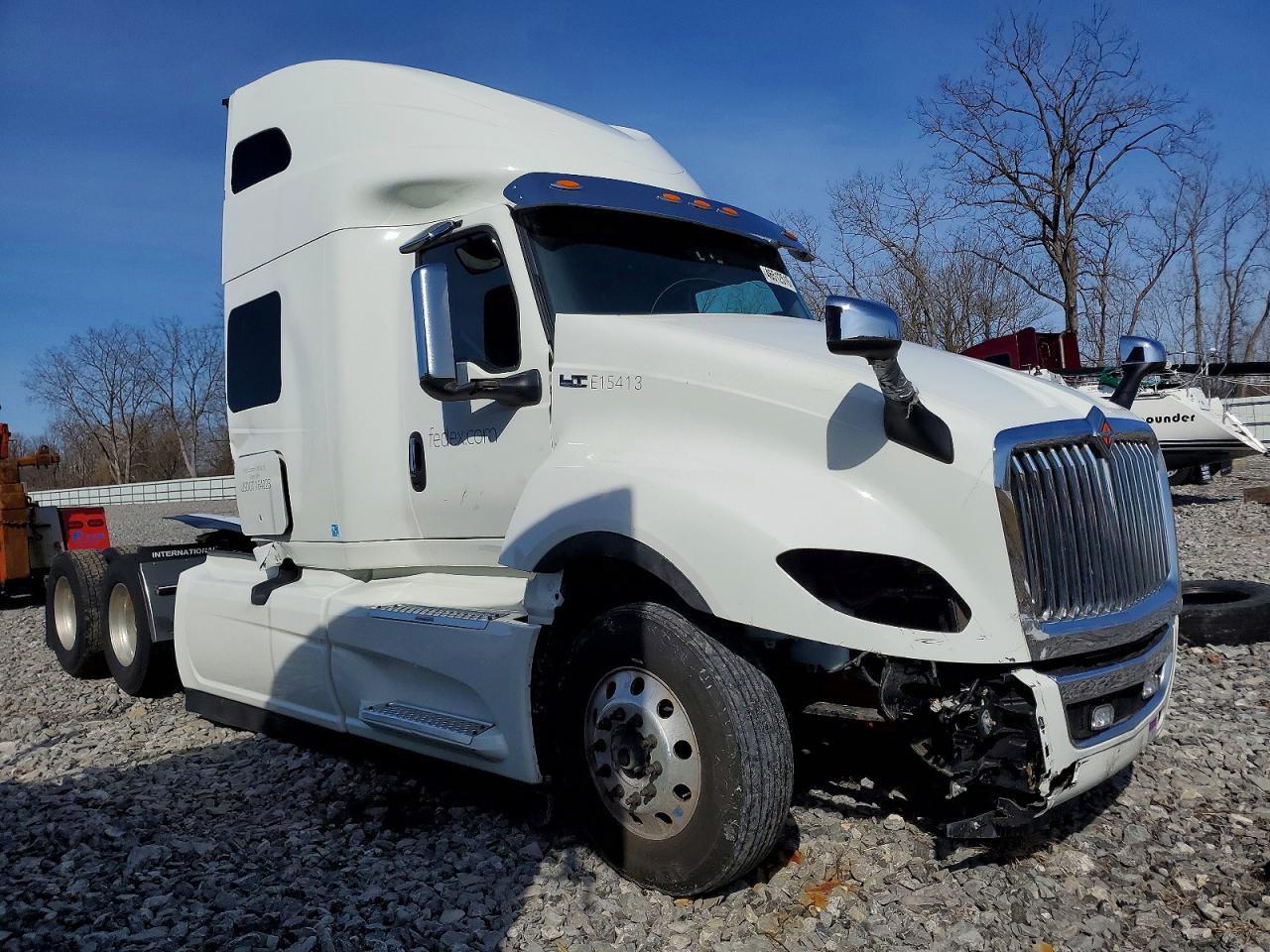INTERNATIONAL LT625 2024 — 2
