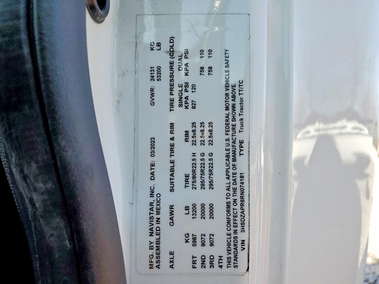 INTERNATIONAL LT625 2024 — 11