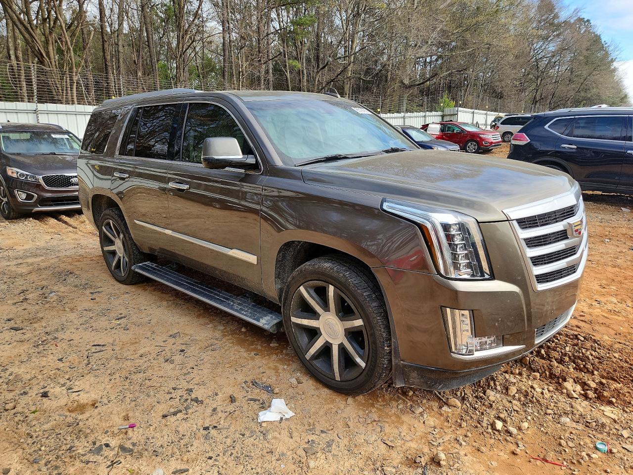 CADILLAC ESCALADE 2016 — 5