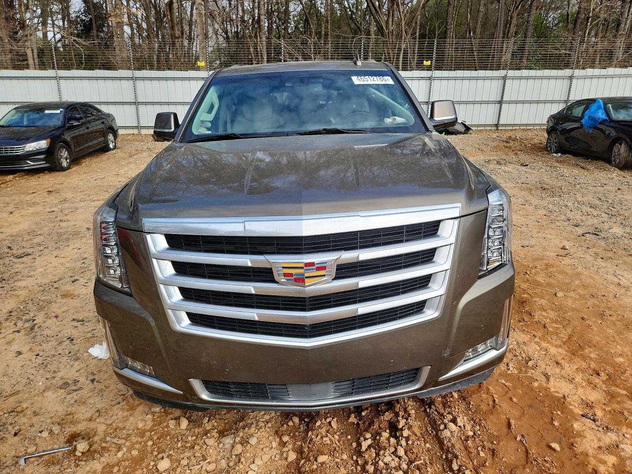 CADILLAC ESCALADE 2016 — 6