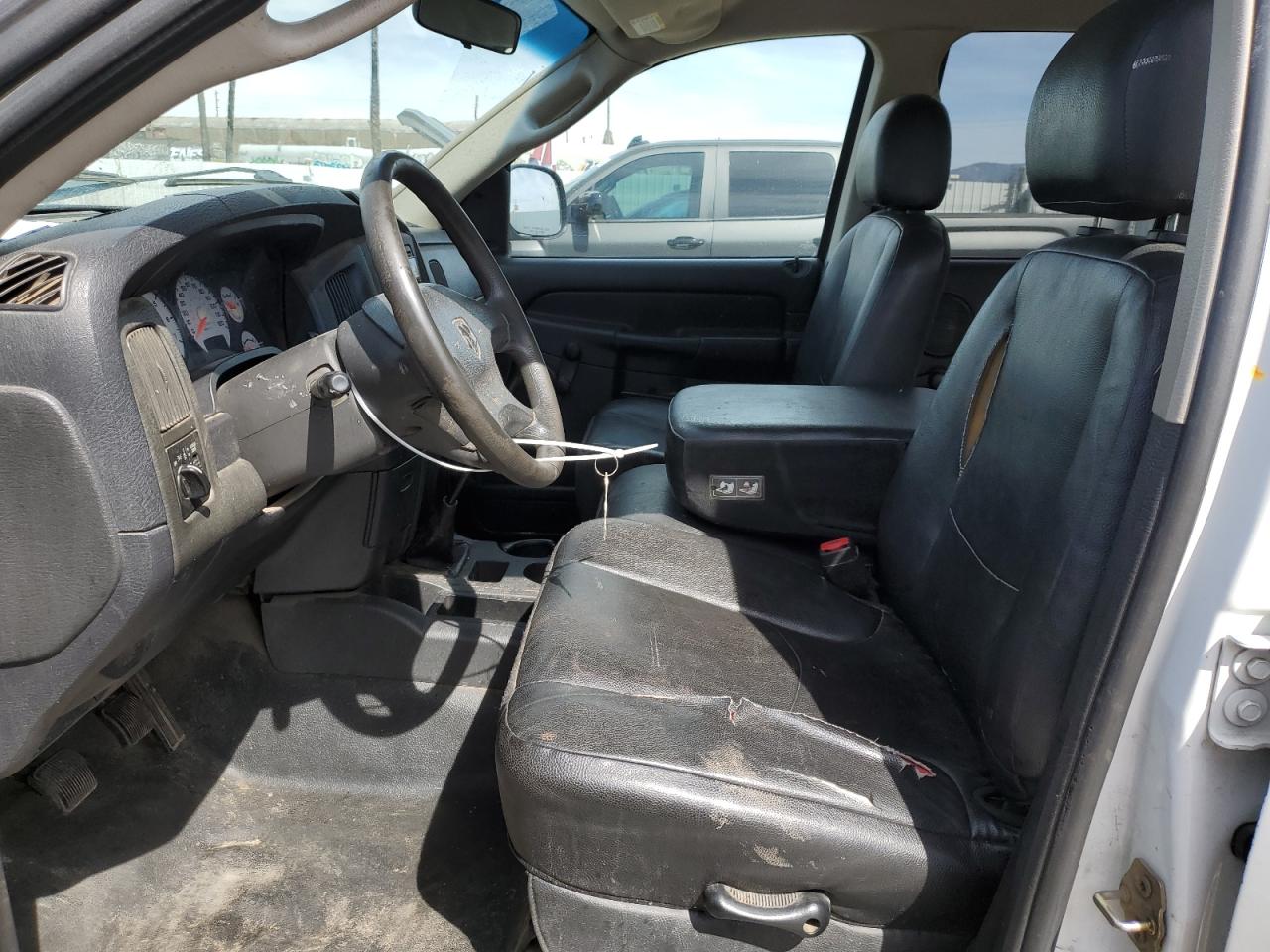 DODGE RAM 1500 2003 — 8