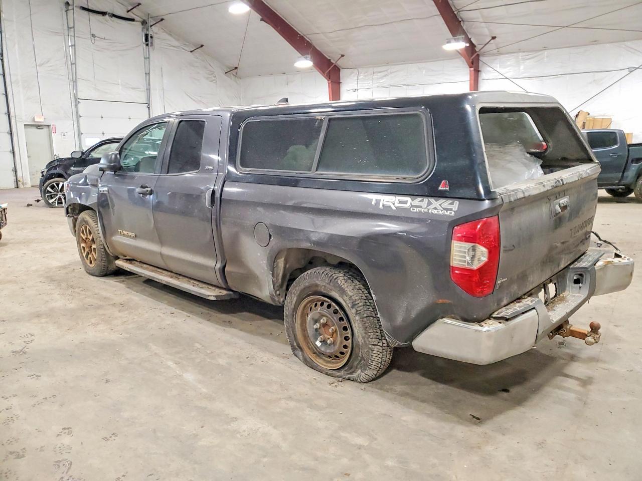 TOYOTA TUNDRA 2020 — 3