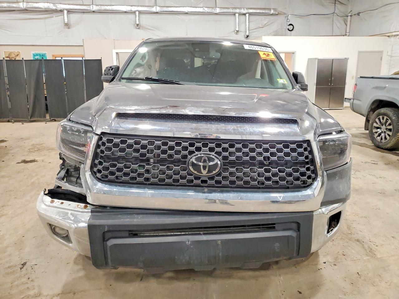TOYOTA TUNDRA 2020 — 6