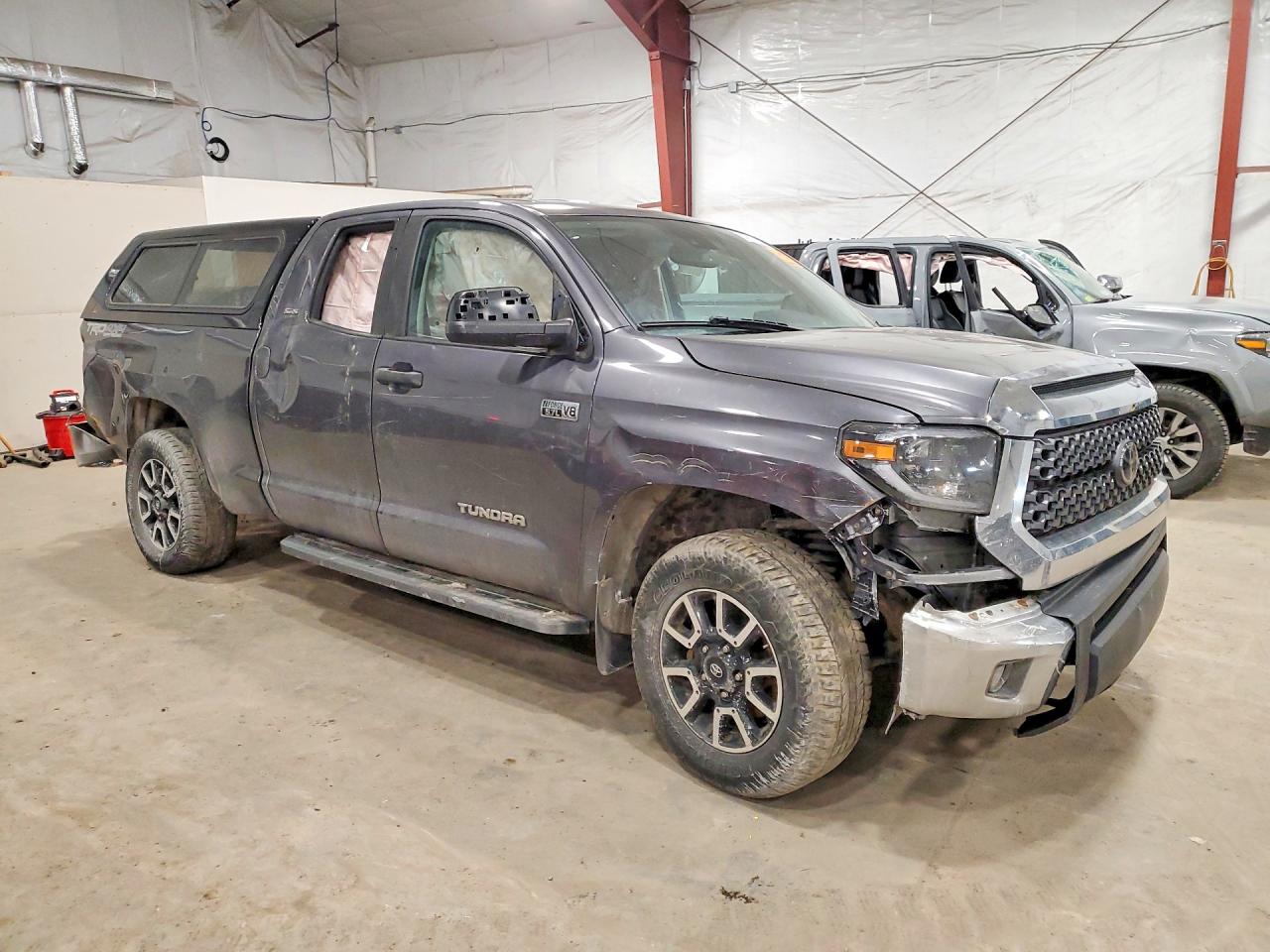 TOYOTA TUNDRA 2020 — 5