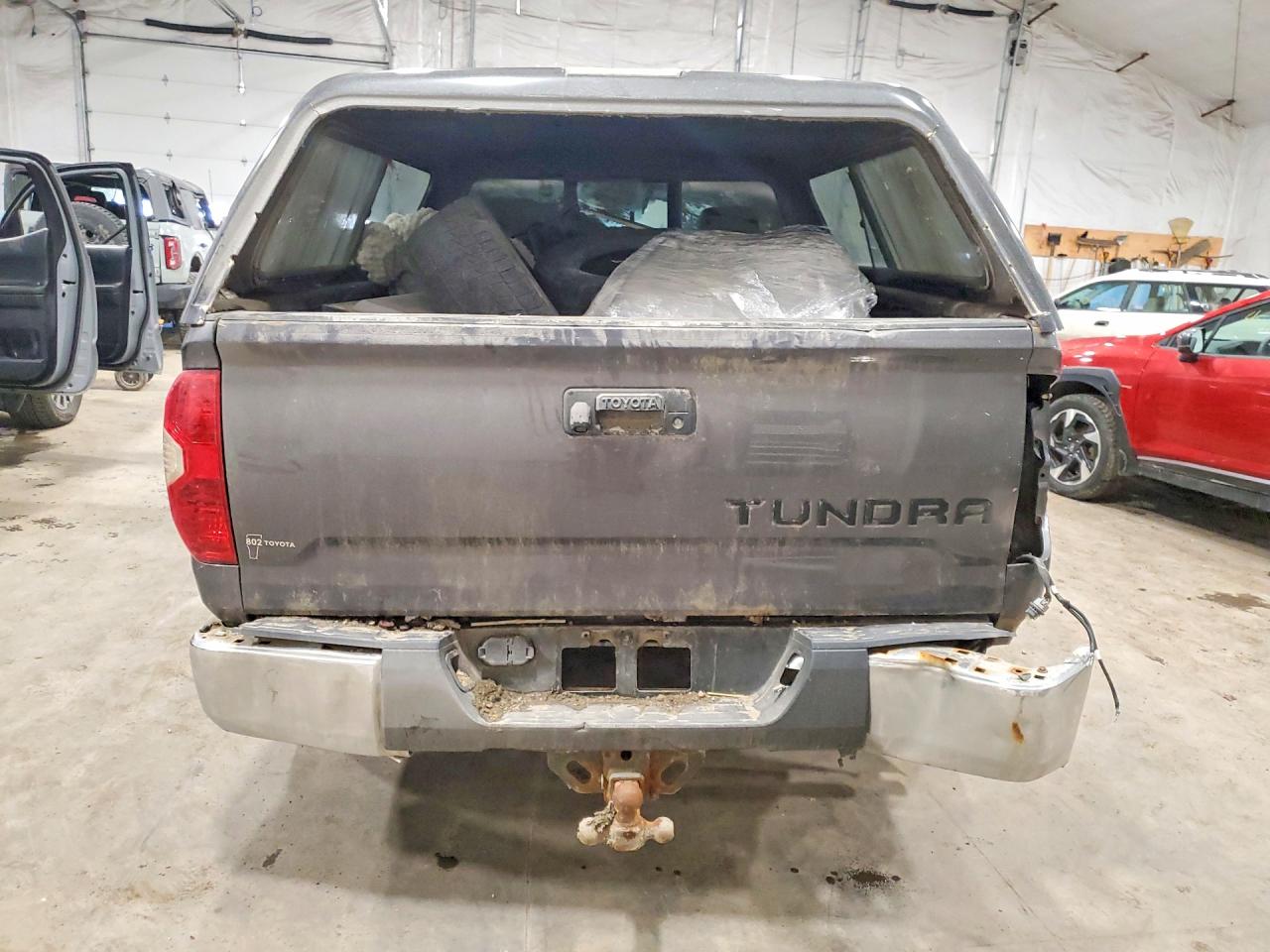 TOYOTA TUNDRA 2020 — 7