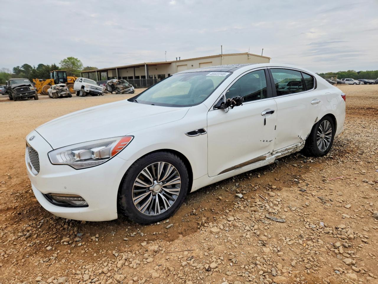 KIA K900 2016 — 2
