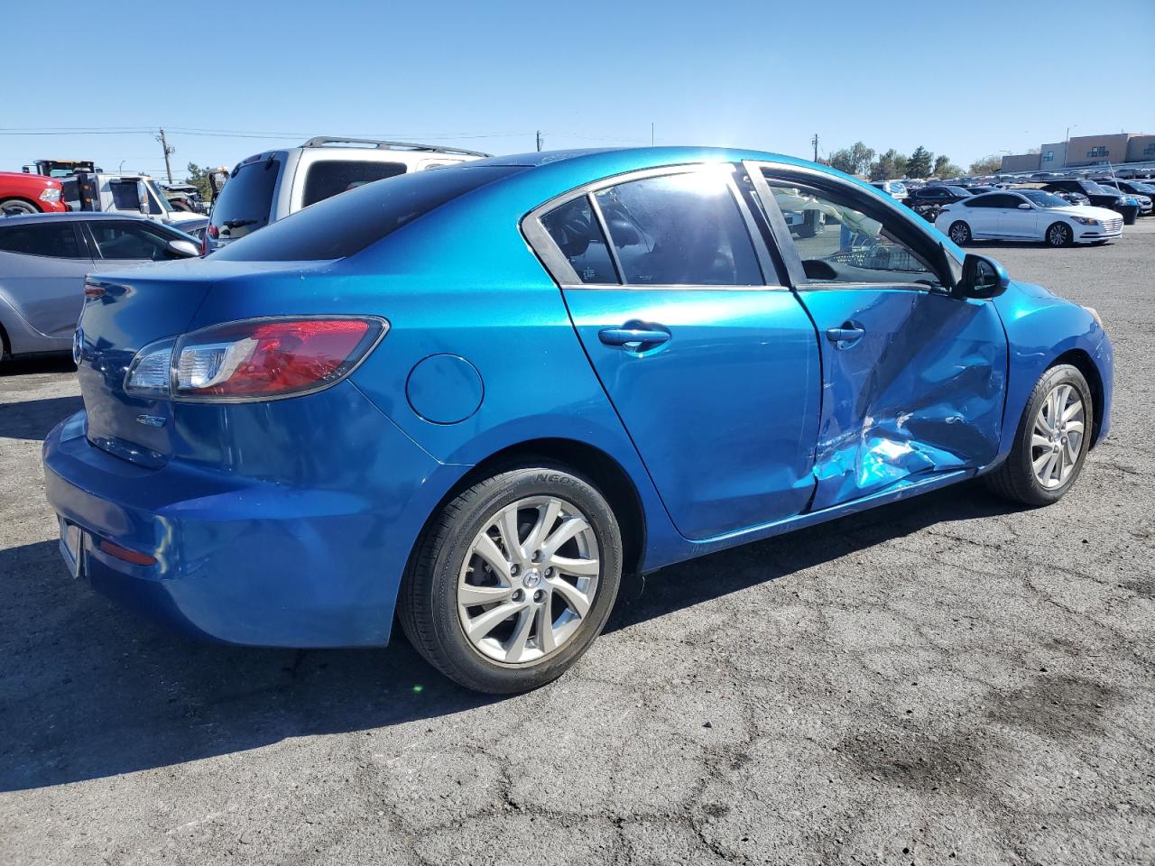 MAZDA 3 2012 — 4