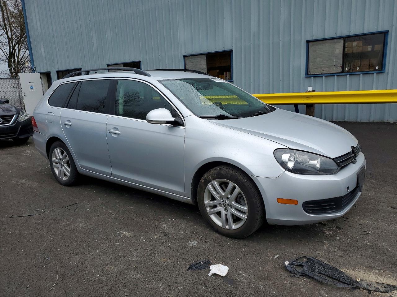 VOLKSWAGEN JETTA 2014 — 5