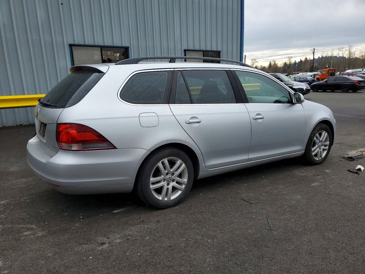 VOLKSWAGEN JETTA 2014 — 4