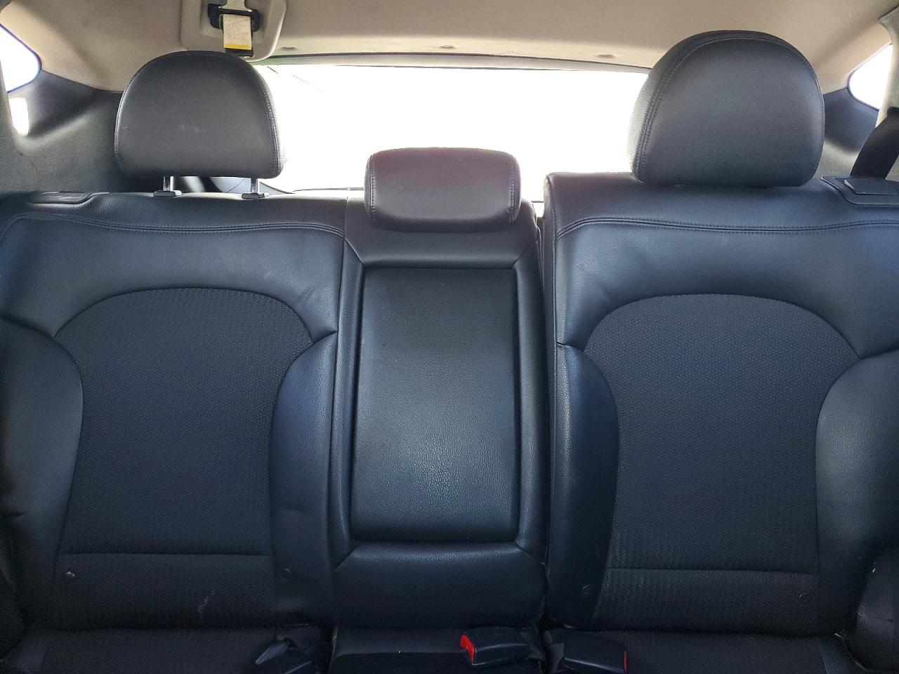 HYUNDAI TUCSON 2011 — 11