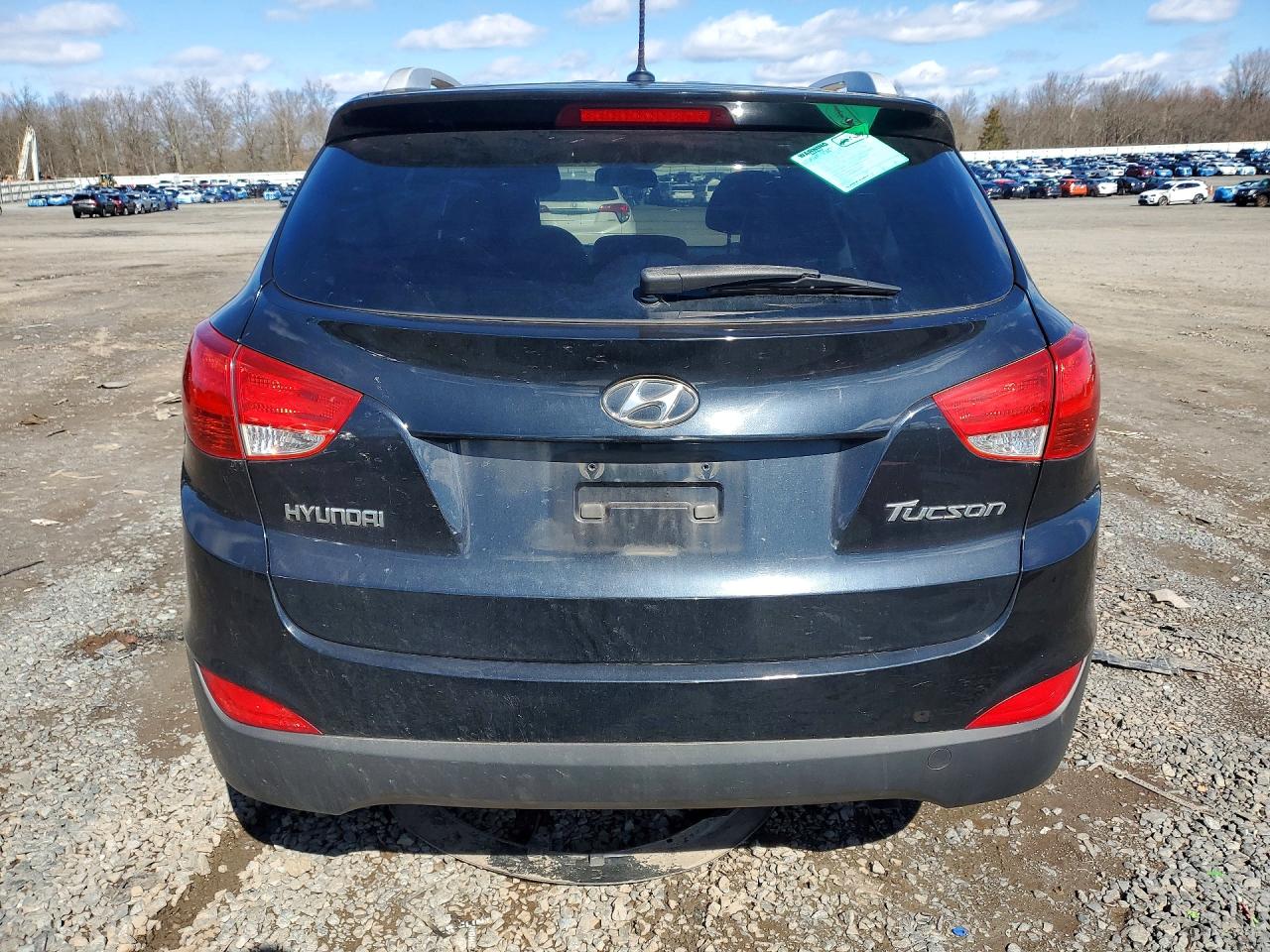 HYUNDAI TUCSON 2011 — 7