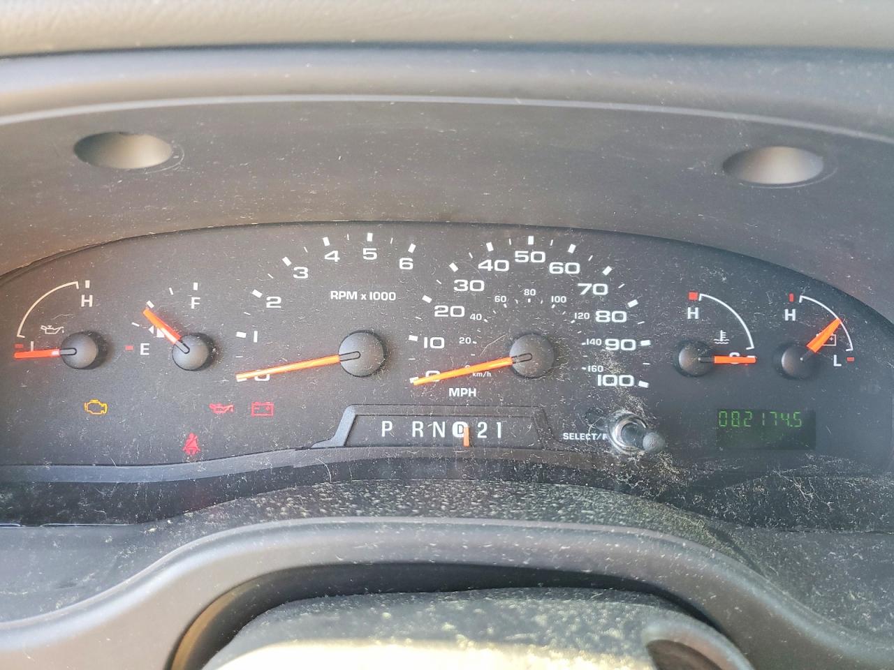 FORD ECONOLINE 2008 — 10