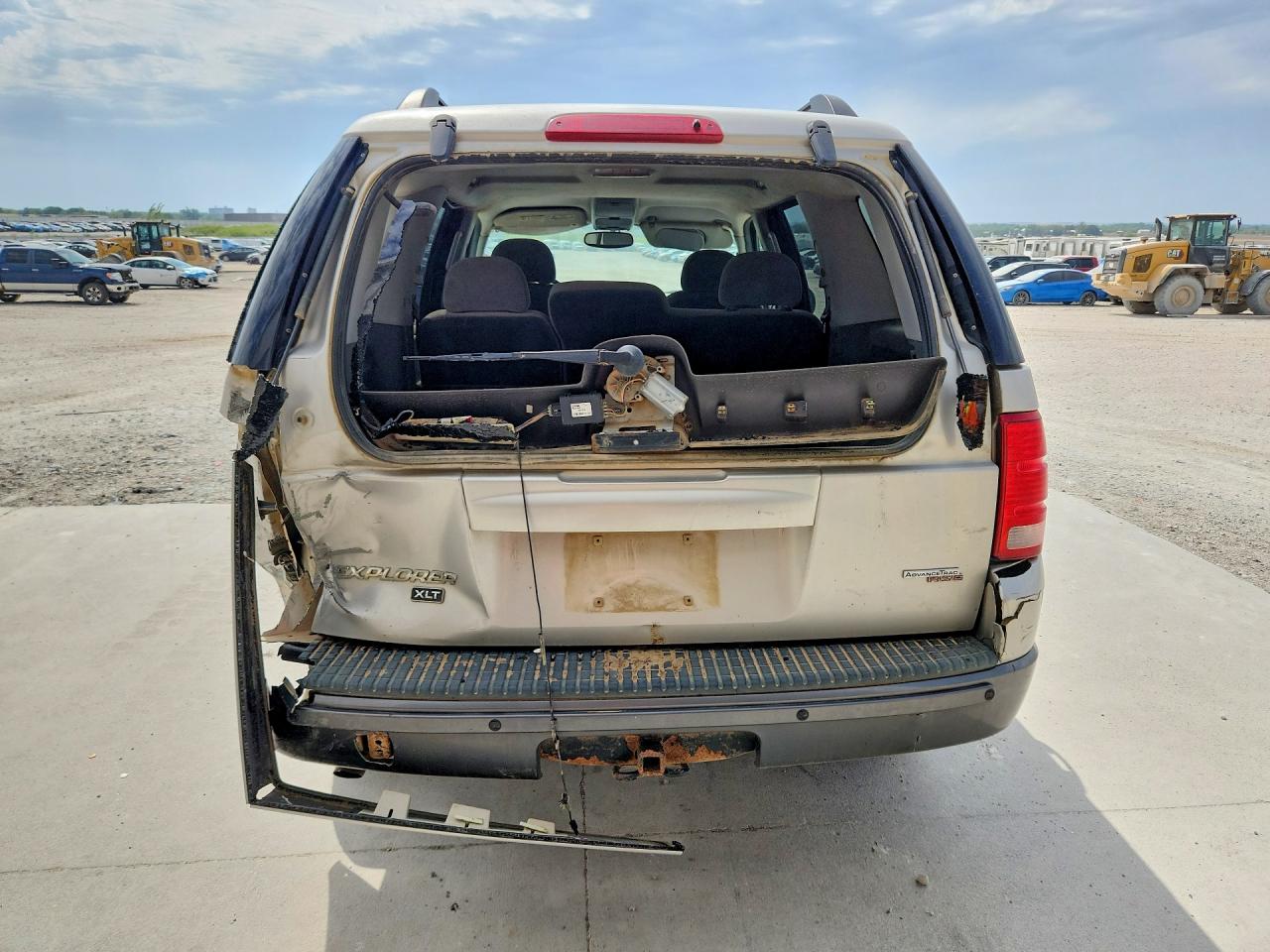 FORD EXPLORER 2005 — 7