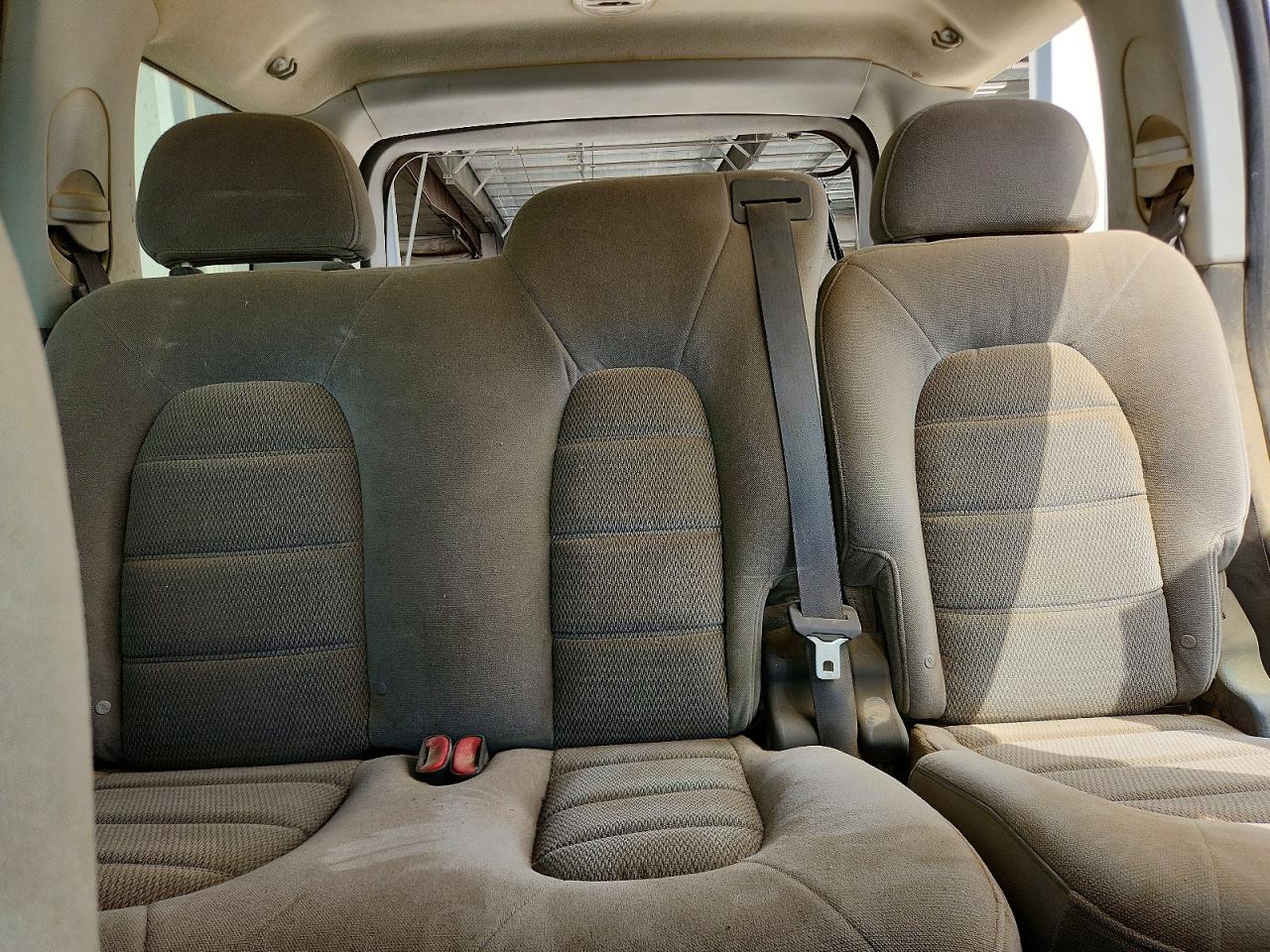 FORD EXPLORER 2005 — 11