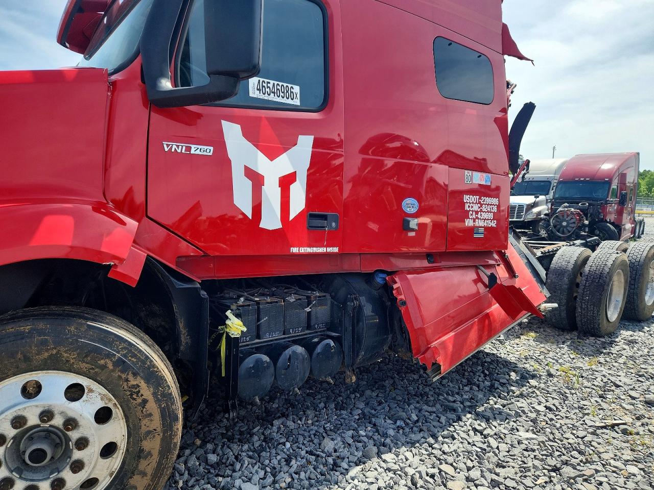 VOLVO VNL 2024 — 10