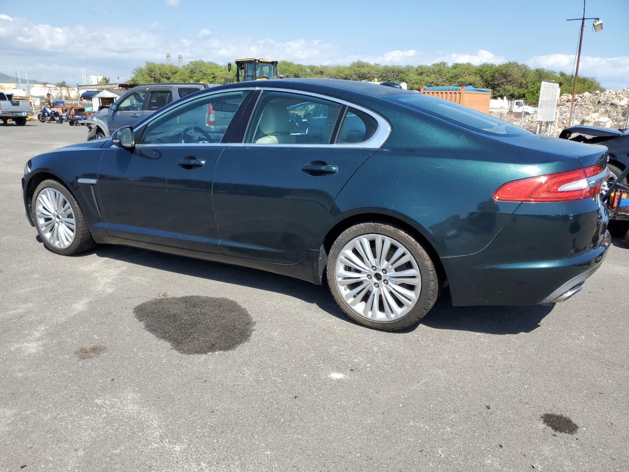 Jaguar XF 2012 — 3