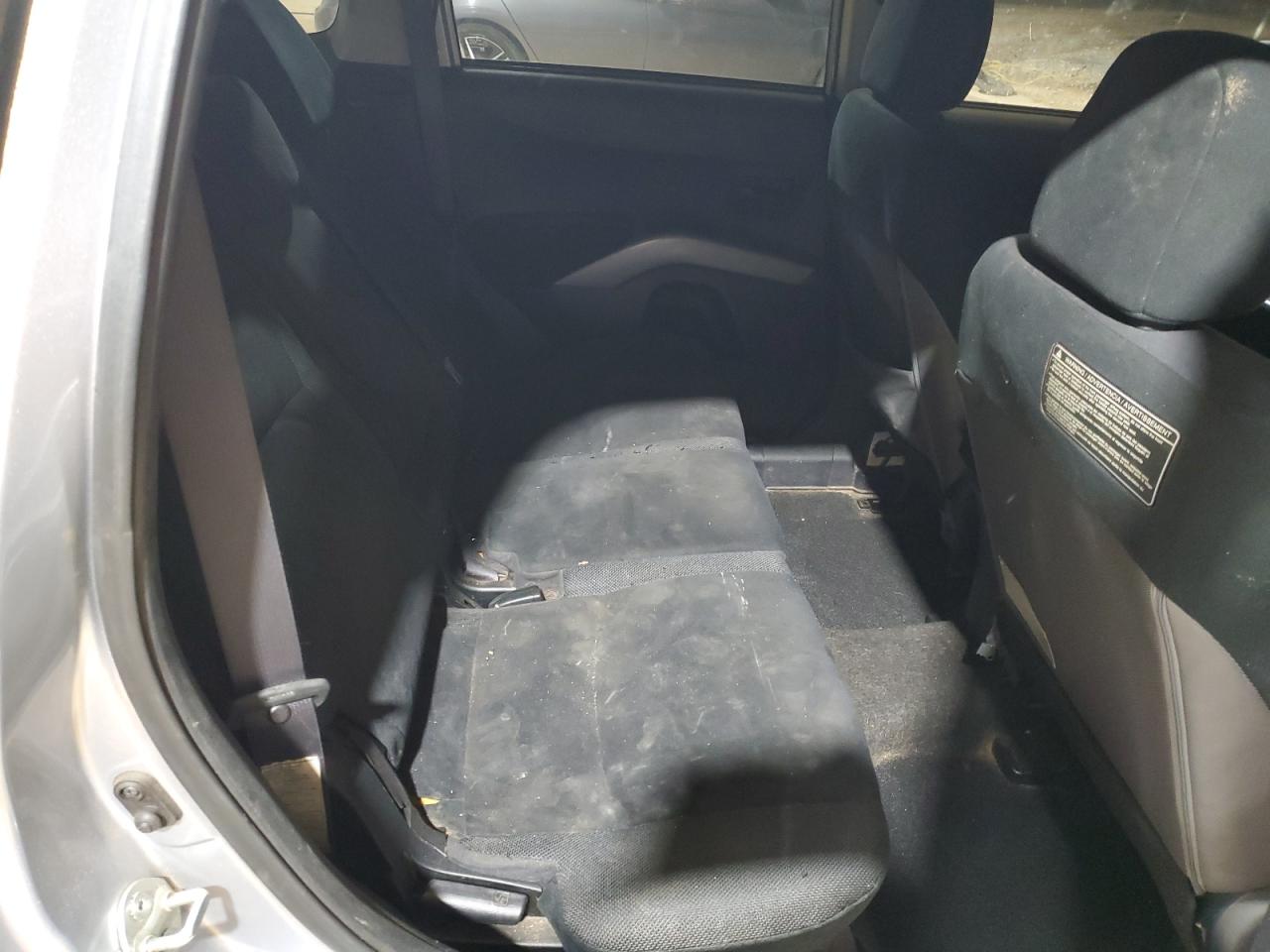 MITSUBISHI OUTLANDER 2007 — 12